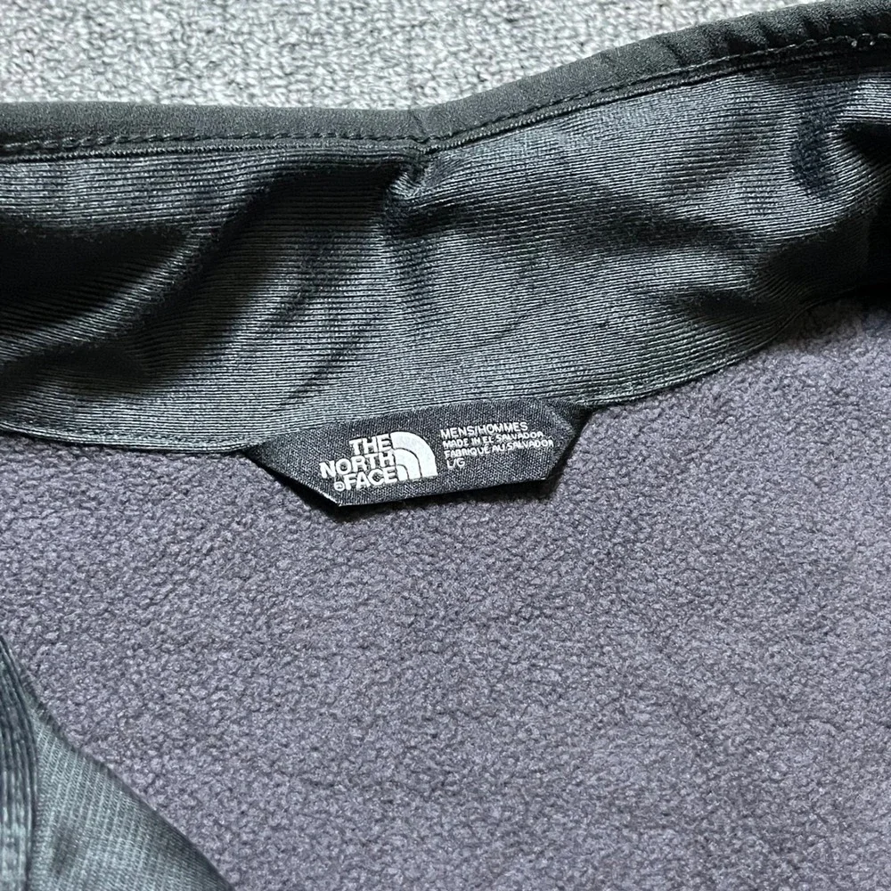 The North Face Pullover Size L Gray Fairlife Nutrition 1/4 Zip Fleece Jacket